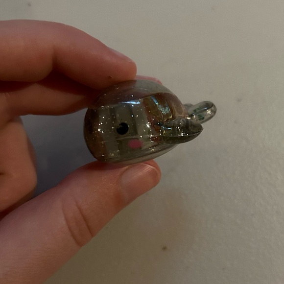 Grey whale shaker - Picture 4 of 4